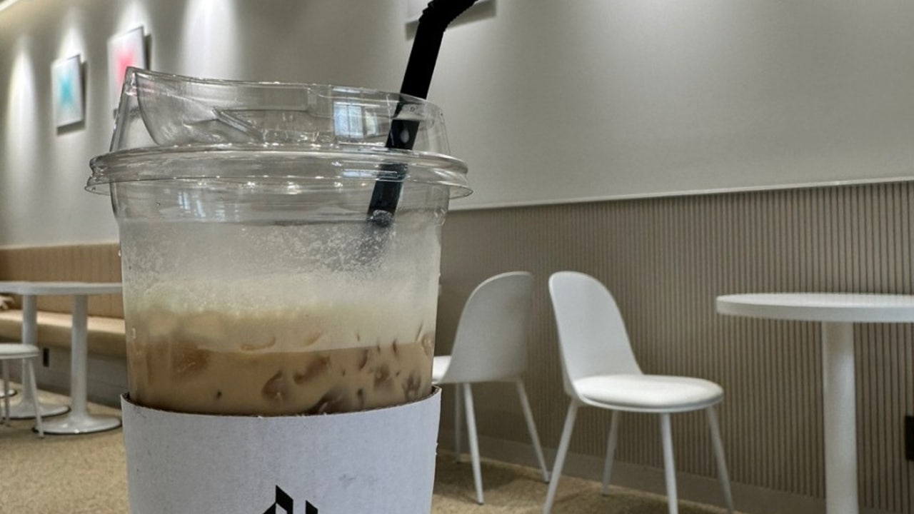 데이롱카페 강남자곡점
