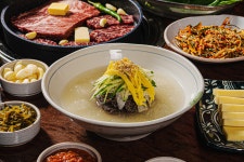 백운축산 소한마리 정육식당 금정역점