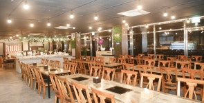 백학자유로가든