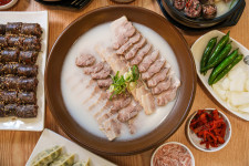 79네수육국밥과철판 구리수택점