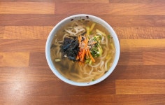 호두네칼국수