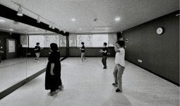 라라줌바스튜디오