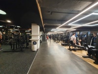 내셔널팀피트니스 헬스장 & PT 수영점