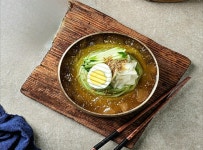 고기박사냉면초계막국수 완주봉동점