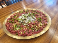 육회너머뭉티