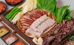 시민족발보쌈 여수점