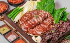 시민족발보쌈 여수점