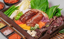 시민족발보쌈 여수점