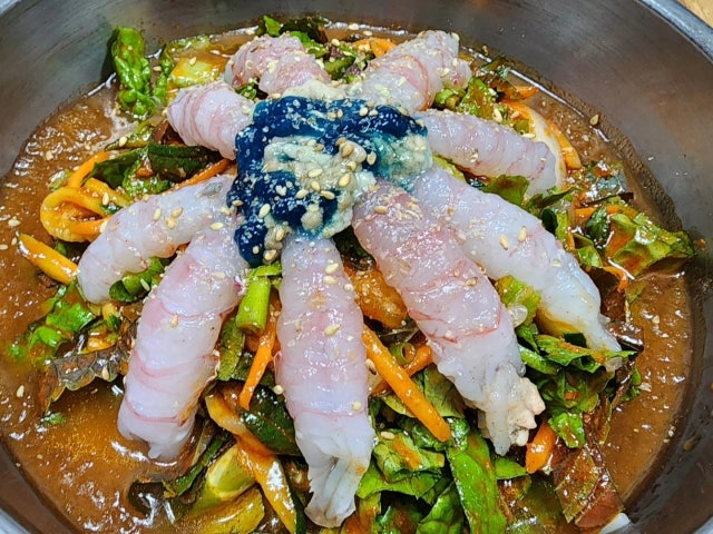 성아시