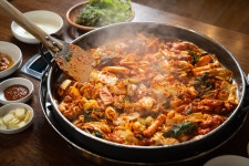 춘천닭갈비본가칡냉면