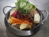 황금목장 염소요리전문점