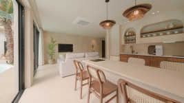 하이바이풀빌라