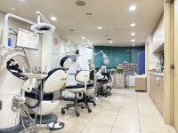 하얀치과의원