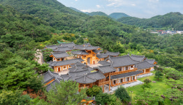송림한옥리조트