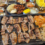 동식당 김포 라베니체점