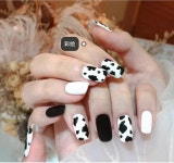 쾅링리 네일 살롱 KLL Nail Salon
