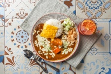 이뎀야카모즈파운데이션22