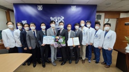 아너스치과교정과치과의원