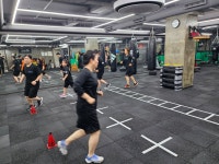 좀비복싱GYM