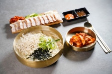 교동닭칼국수 다대포 본점