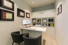 이앤백치과의원