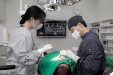 이앤백치과의원