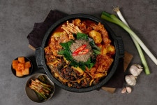 돈뼈랑감자탕&묵은지뼈찜