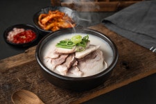79네수육국밥앤철판 연수점