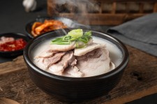 79네수육국밥앤철판 연수점