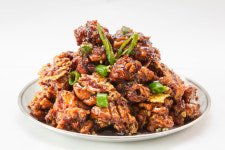 흑마늘누룽지닭강정