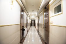 어바웃스테이 신사점