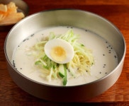 고박사냉면