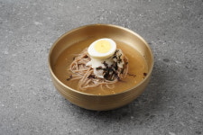 남경막국수 가족2