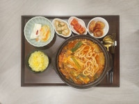 구워주는 여의도 고기집 육미