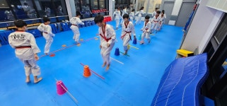 아우름태권도장