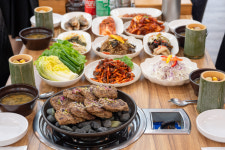 춘하추동 전통떡갈비, 흑염소