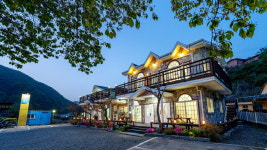 월악산푸른향기펜션