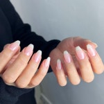 데이유니 네일