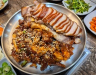 돈토지왕족발 중리점
