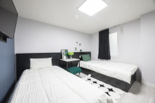 꼬모쉐 부산남포점