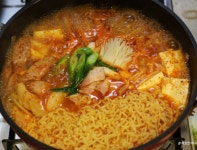 란찌개집