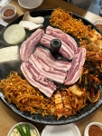 싹쓰리솥뚜껑김치삼겹살 망월사점