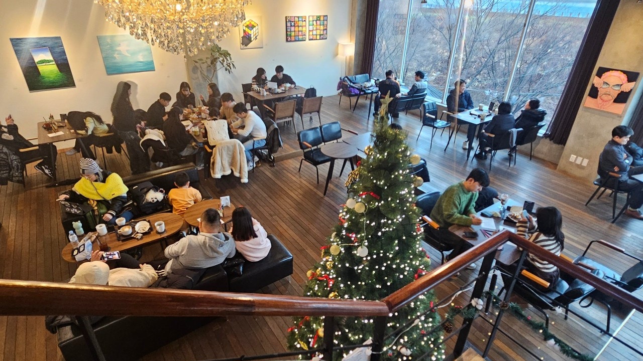 갤러리 카페 예술 공간 결 전주아중리점