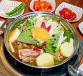괜찮은감자탕 광안점