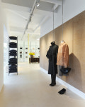 UMBER POSTPAST FLAGSHIP STORE
