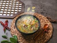 통큰생바지락손칼국수&칡냉면