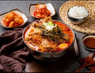 뼈앓이감자탕 용현점