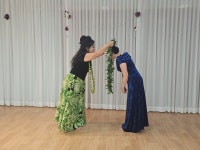 나니올라하와이훌라아카데미