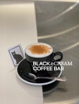 블랙앤크림커피바