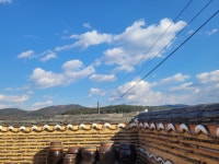 덕만재